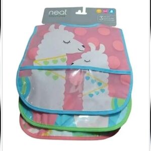 NWT Neat Solutions 3 pc water resistant bib w/pocket age 3M+